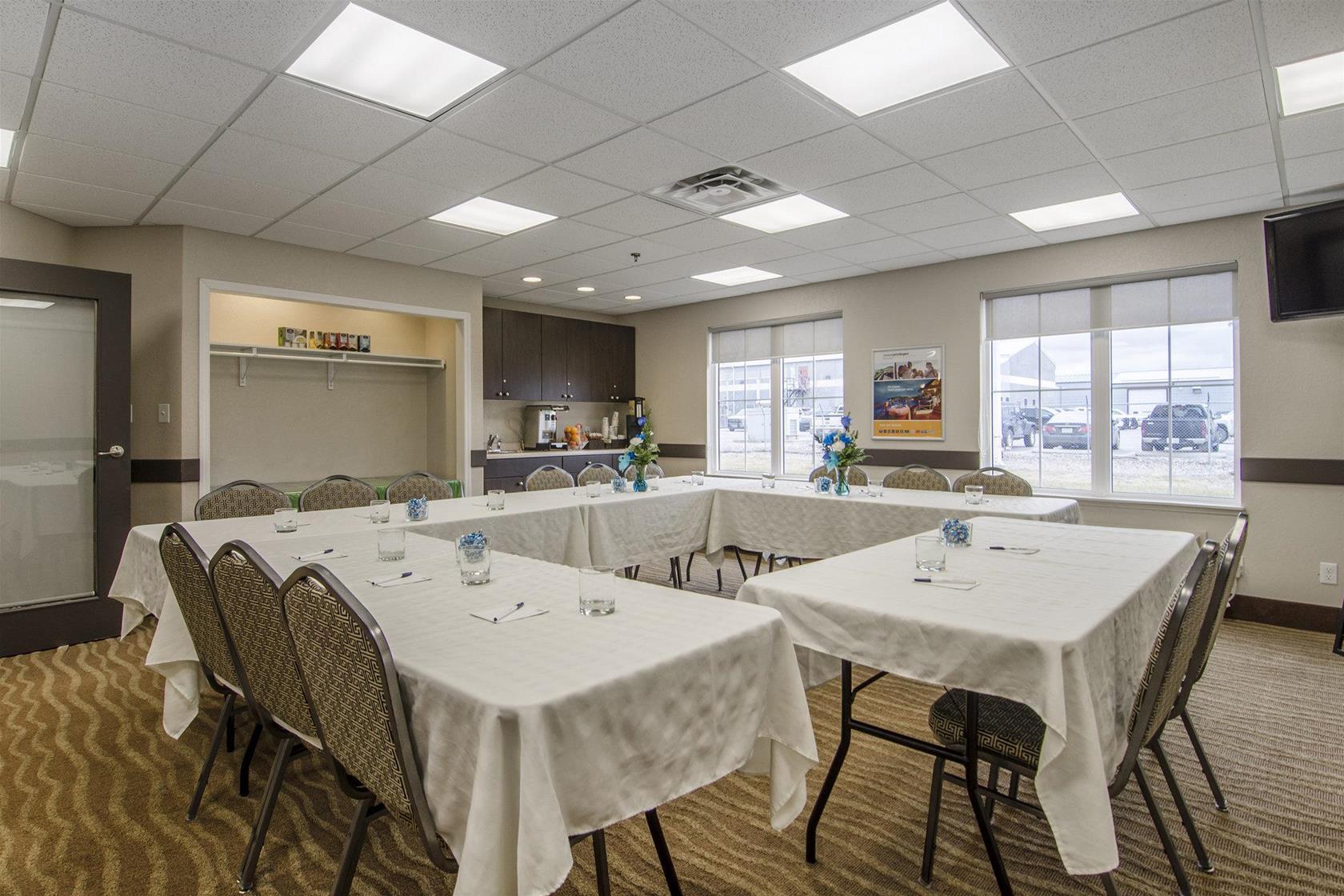 Quality Inn & Suites Estevan Exterior foto