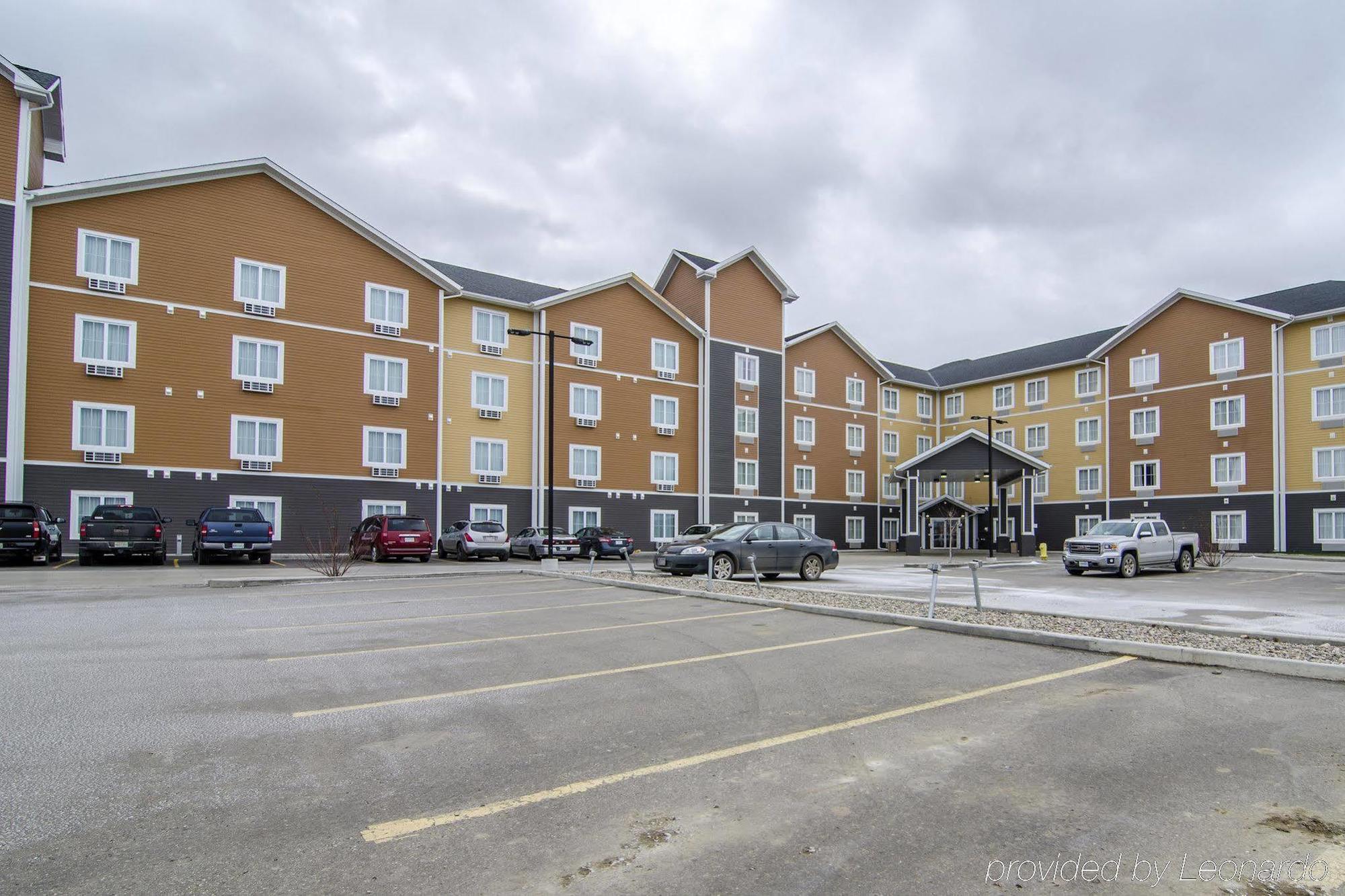 Quality Inn & Suites Estevan Exterior foto